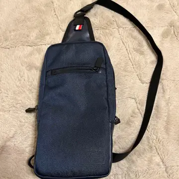 BEAMS HEART 네이비 숄더백