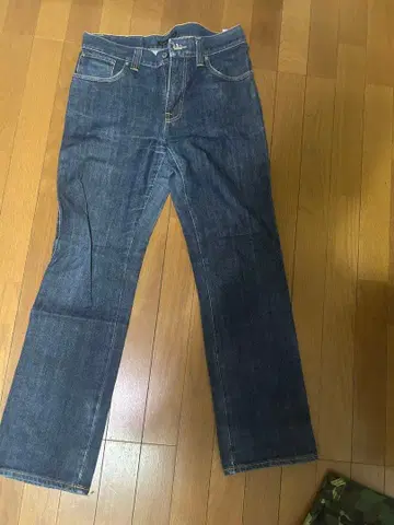 누디 진스 코 다크 블루 스트레이트 청바지