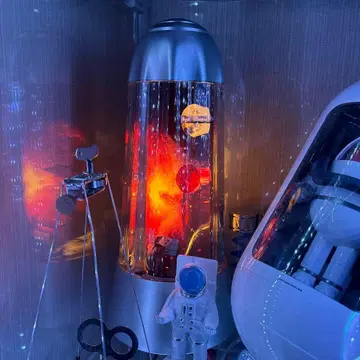 스페이스 모션 램프 래빗 다나카