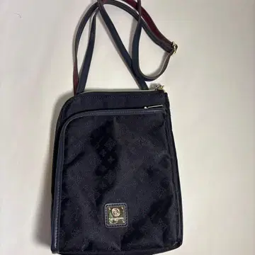 [크리스찬 올리비에] 발수 자카드 L자형 숄더백(used)