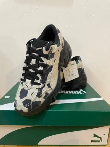 미사용 새상품 PUMA PULSAR 여성용 통굽 스니커즈