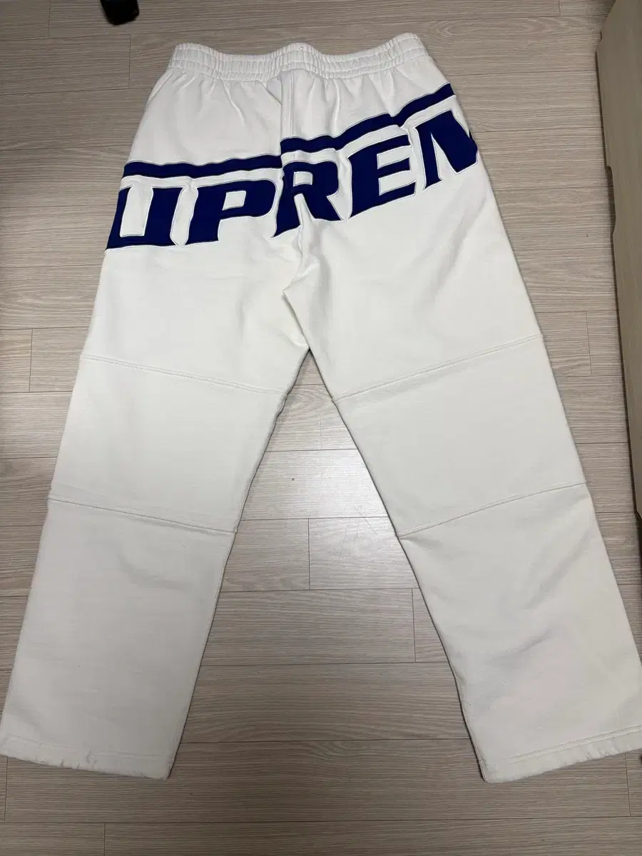 [M] Supreme Sweatpants