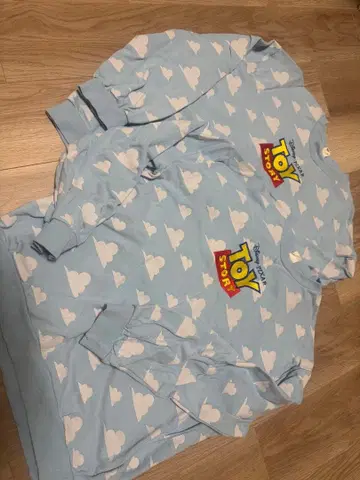 토이 스토리 구름 패턴 트레이닝복 2장 세트 성인 170