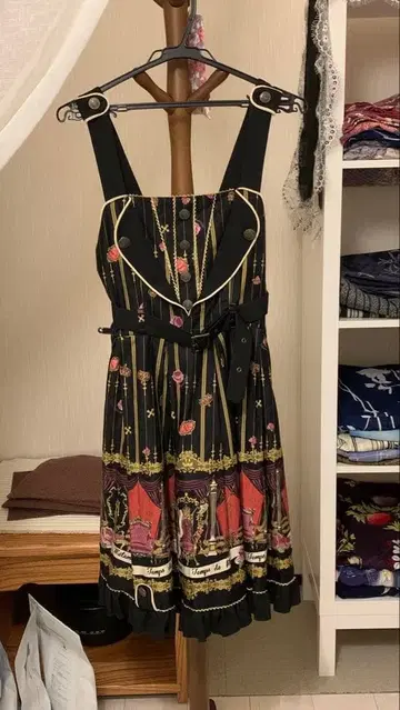 Metamorphose JSK 블랙 착용 사진 있음