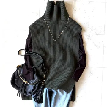 새상품급 루필 LE PHIL 실크 캐시미어 혼방 하찌 니트 베스트 카키