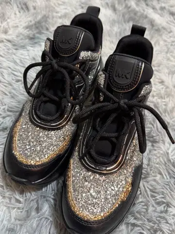 MICHEAL KORS 마이클코어스 통굽