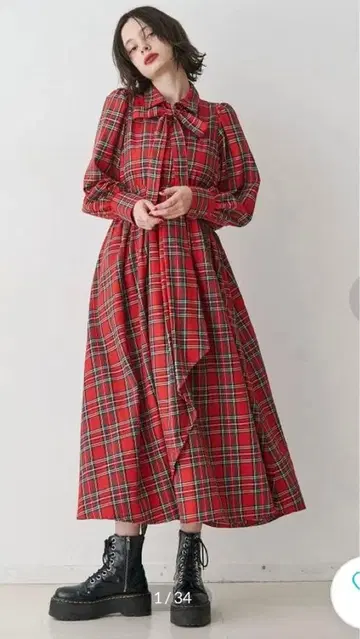 빨간색 체크 무늬 롱 셔츠 원피스