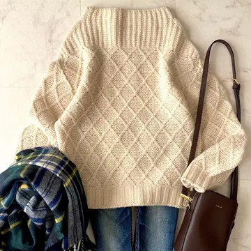 새상품급 이에나 울 다이아 무늬 보틀넥 니트 루즈핏