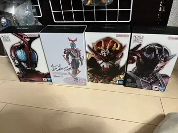 진골조형 히비키 갑옷 히비키 가부토 하이퍼 가부토 세트 판매