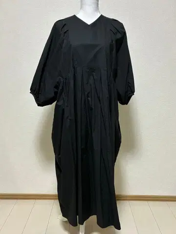 블랙 벌룬 슬리브 롱 셔츠 원피스