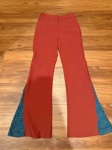 [ 새상품급 ] lautashi 플레어 팬츠 레이스 사이즈 2