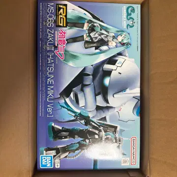 미개봉품 프리미엄 반다이 RG 하츠네 미쿠 자쿠 II