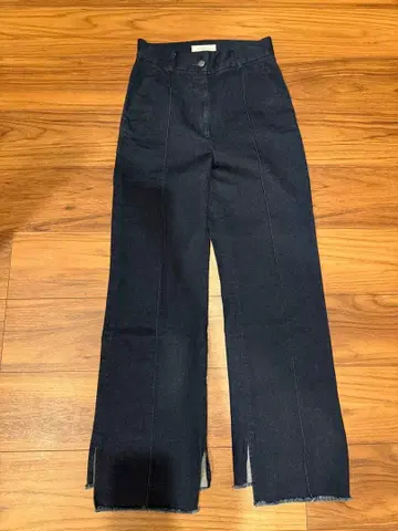 [새상품급] lautashi 슬릿 스트레이트 데님