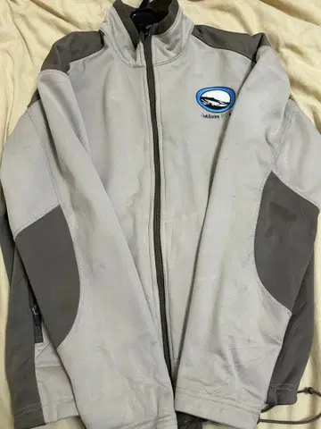 그레이 나일론 풀 지퍼 자켓