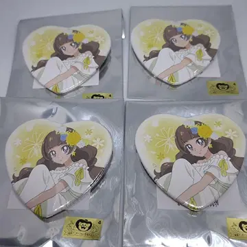 아마노가와 키라라 캔뱃지 4개 세트 프린세스 프리큐어