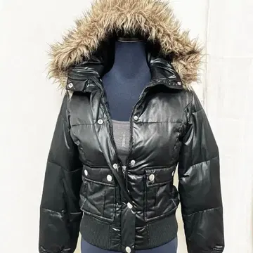 [ 새상품급 ] 헤이세이 갸루 y2k 블랙 쇼트 퍼 다운 광택 그런지