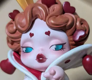 스컬 팬더 하트의 여왕 피규어