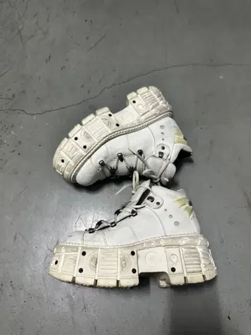 New Rock 앵클부츠 M-TANK 106N-V8 화이트