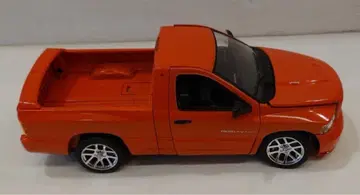 타카라토미 TF/바이널 테크 콘보이 feat. 다지 람 SRT-10