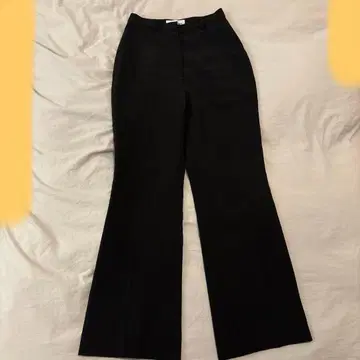 LILY BROWN 센터 프레스 플레어 팬츠