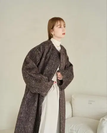 [택 포함 새상품] hinari 노카라 샤기 롱 코트