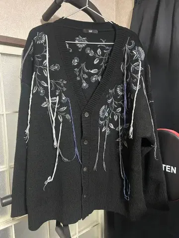 하레 드롭 슈 자수 모티브 가디건