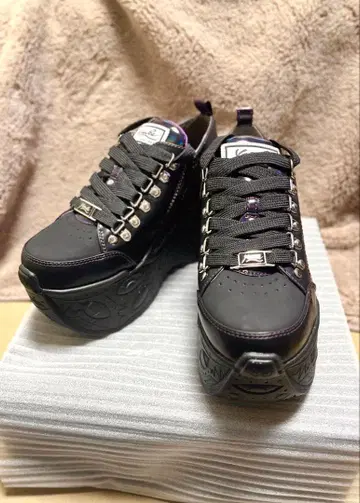 YOSUKE 통굽 스니커즈 미사용 새상품