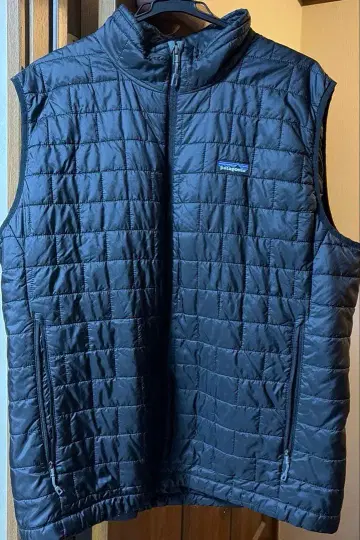 Patagonia 블랙 다운 베스트 XL