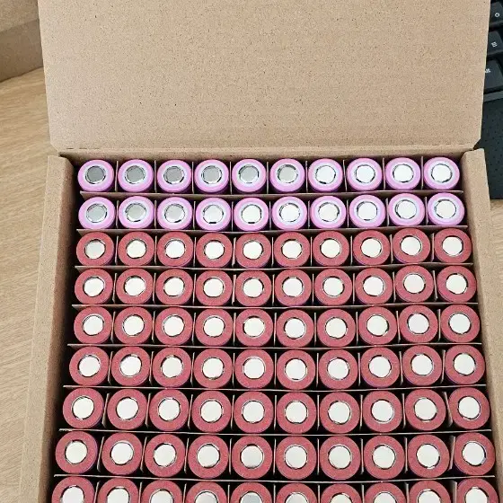 리센 고방전 30A 18650 3000mAh 리튬이온배터리 100개
