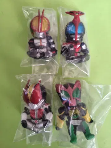 기다림 가면라이더의 경우 전 4종 세트