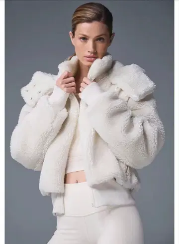 alo Foxy Sherpa Jacket Ivory XS 자켓