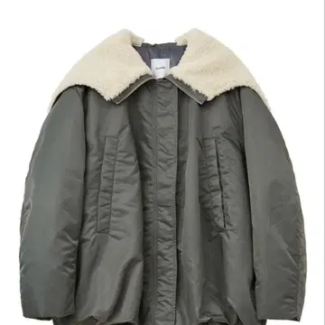 보아 카라 부착 오버 사이즈 다운 자켓