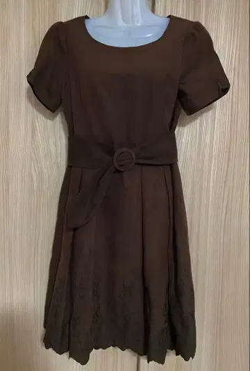 Rew de Rew 브라운 반팔 무릎 기장 원피스 ( M )