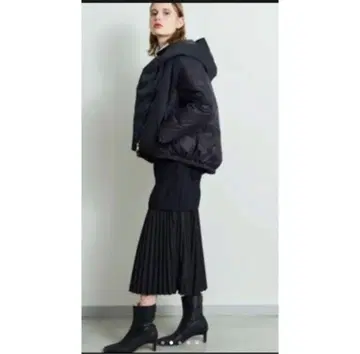 ELENDEEK 오버 폼 다운 코트