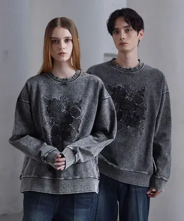 2회 착용 새상품급 XS CLEL 신상 헤비 웨이트 자수 디자인 맨투맨