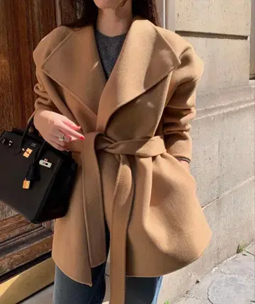 mela 와이드 칼라 코트