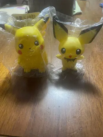 포켓몬 디럭스 피규어 컬렉션 피카츄/피츄 2체 세트