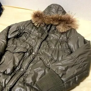 헤이세이 갸루 00s y2k 카키 퍼 다운 광택 그런지