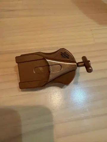 메탈 파이트 베이블레이드 브론즈 런처