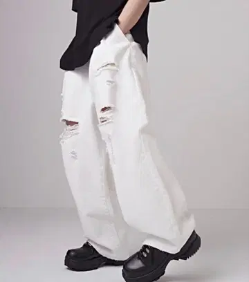 ADRER 화이트 데미지 데님 L