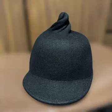 개성 있는 모자 울 펠트 트위스트 캡 블랙