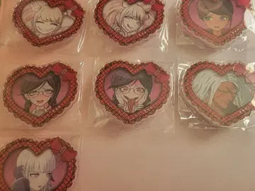 단간론파 하트형 아크릴 캔뱃지 부끄러운 얼굴 에비덴 세트