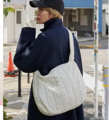 나일론 퀼팅 숄더백