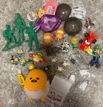 캐릭터 굿즈 묶음 판매