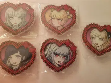 단간론파 하트형 아크릴 캔뱃지 부끄러운 얼굴 에비덴 세트