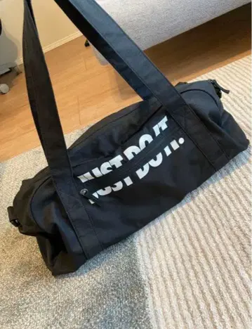 새상품급 NIKE 트레이닝 백 정가 4320엔