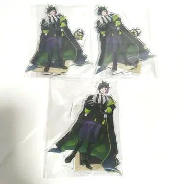 트위스티드 원더랜드 아크릴 스탠드 릴리아 반 루즈 기숙사복 3점