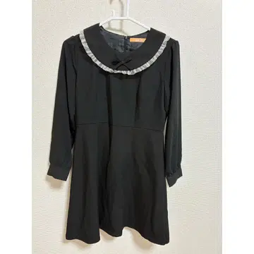 Fi.n.t 미니 원피스 블랙 프릴 포함