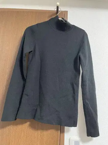 셀포드 CELFORD 자수 하이 넥 니트 풀오버 스웨터