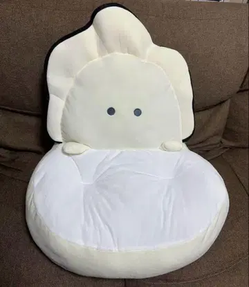 동글동글 눈망울의 생굴 앉은 자세 쿠션 생굴 쿠션